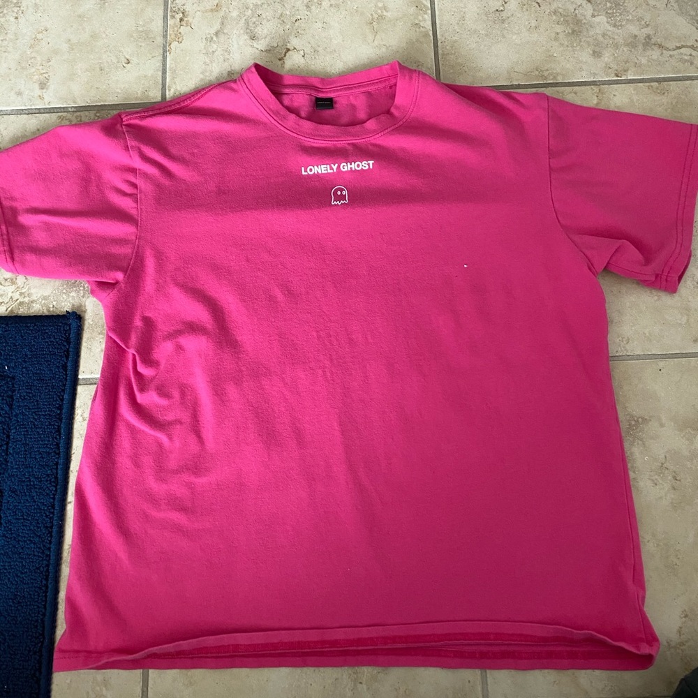 lonely ghost top